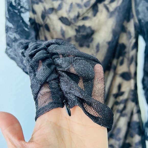 Oscar de la Renta Black Floral Lace Ruched Midi Sheath Dress 8 - Picture 5 of 9